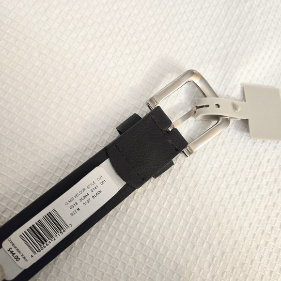 Bass & Co Leather Belt Sz M Plain Solid Dress Silver Buckle - Picture 3 of 7